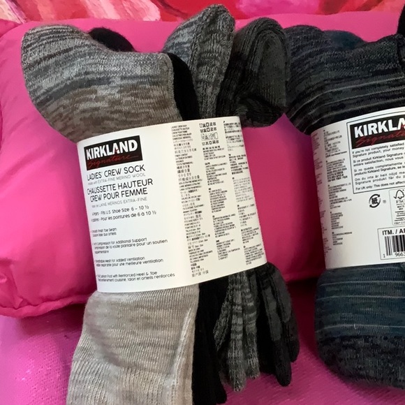 💖💖8 PAIRS of 85% Extra-Fine Merino Wool Blend Crew Socks - Picture 3 of 13